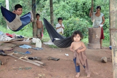 Domorodci v džungli