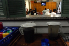 Čaj ve středisku pro uprchlíky